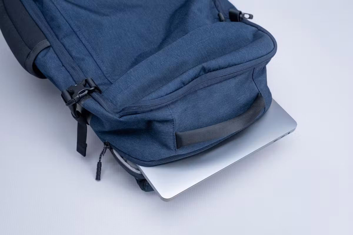 Timbuk2 Division 豪华笔记本电背包笔记本仓