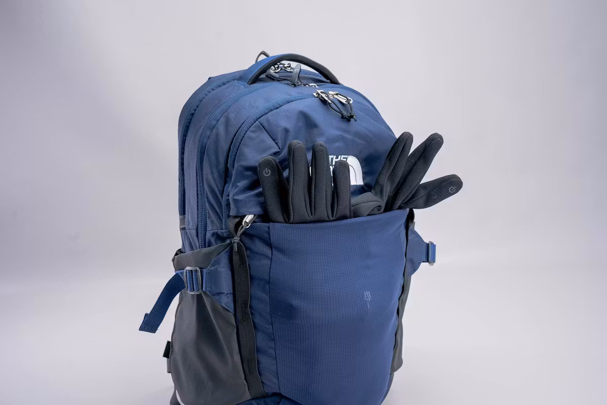 The North Face Recon 前袋
