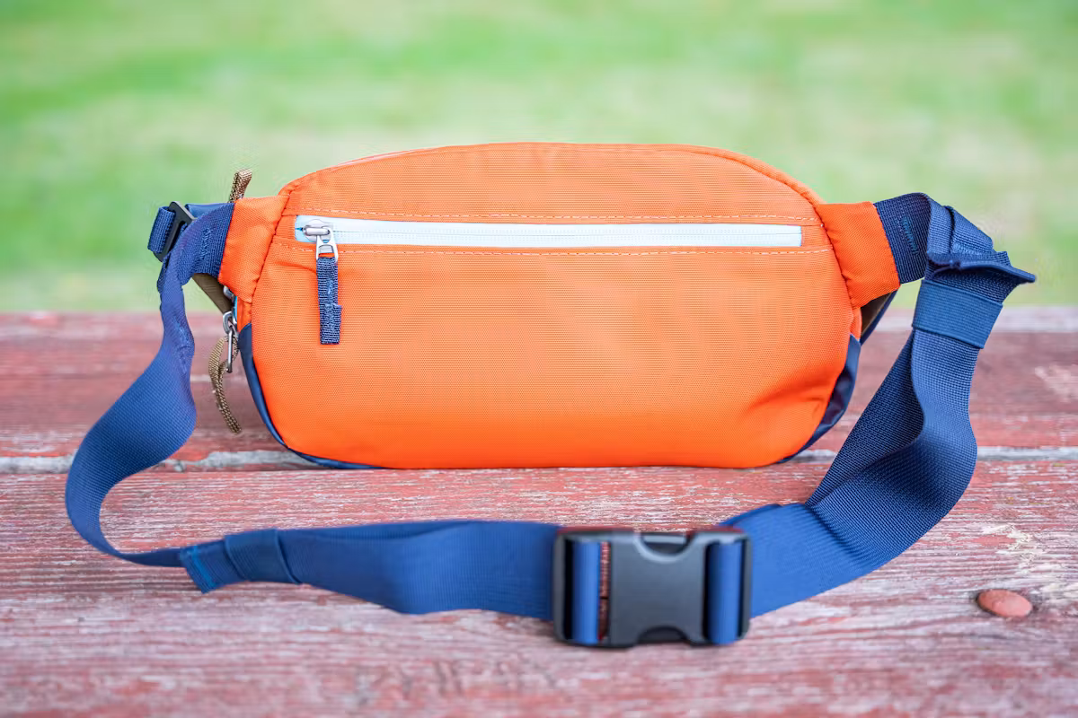 Cotopaxi Coso 2L 臀包 (Cada Día) 背面 Cotopaxi Coso 2L 臀包 (Cada Día) 背面