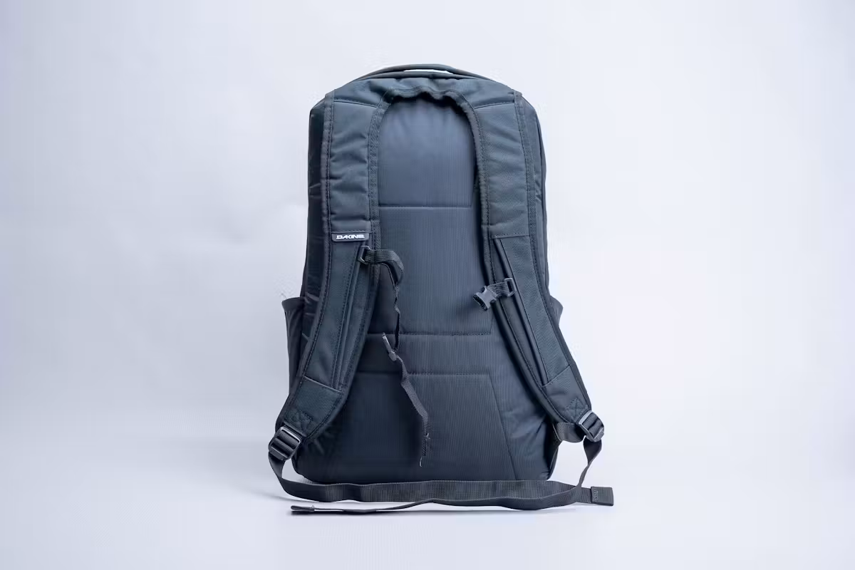 Dakine Campus L 33L 背包背面 Dakine Campus L 33L 背包背面