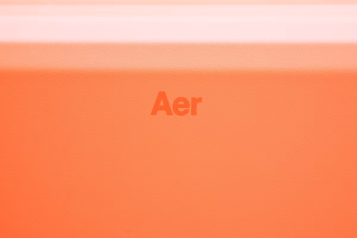 Aer Carry-On Max 品牌标识