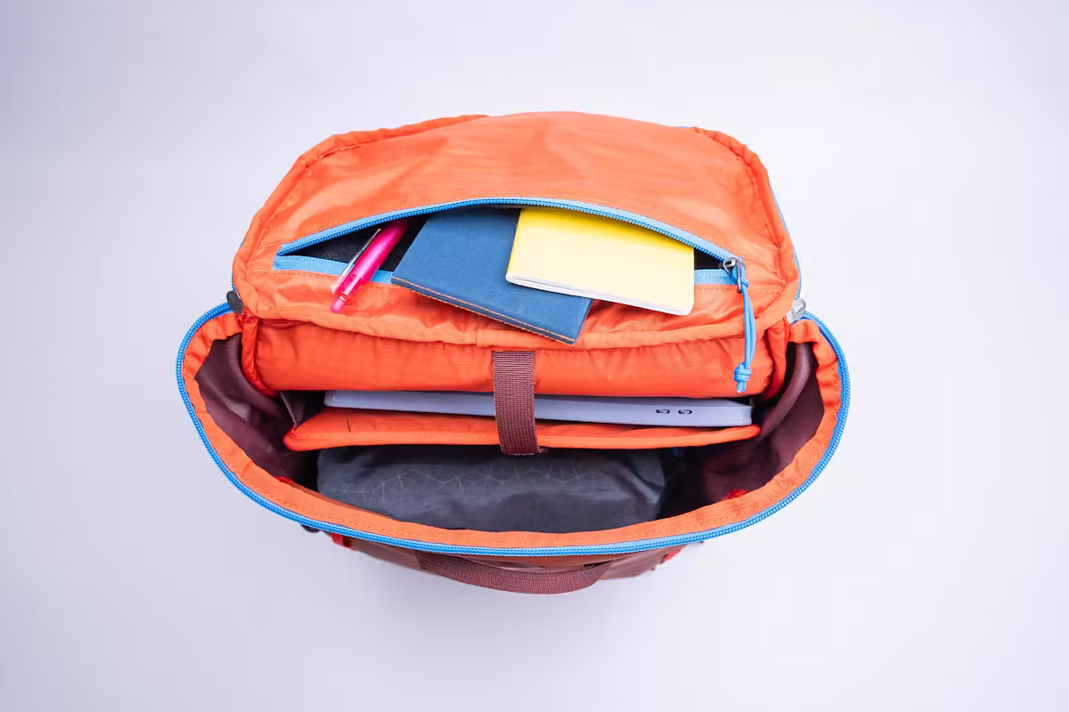 Cotopaxi Torre 24L 水桶包内部顶部口袋 Cotopaxi Torre 24L 水桶包内部顶部口袋