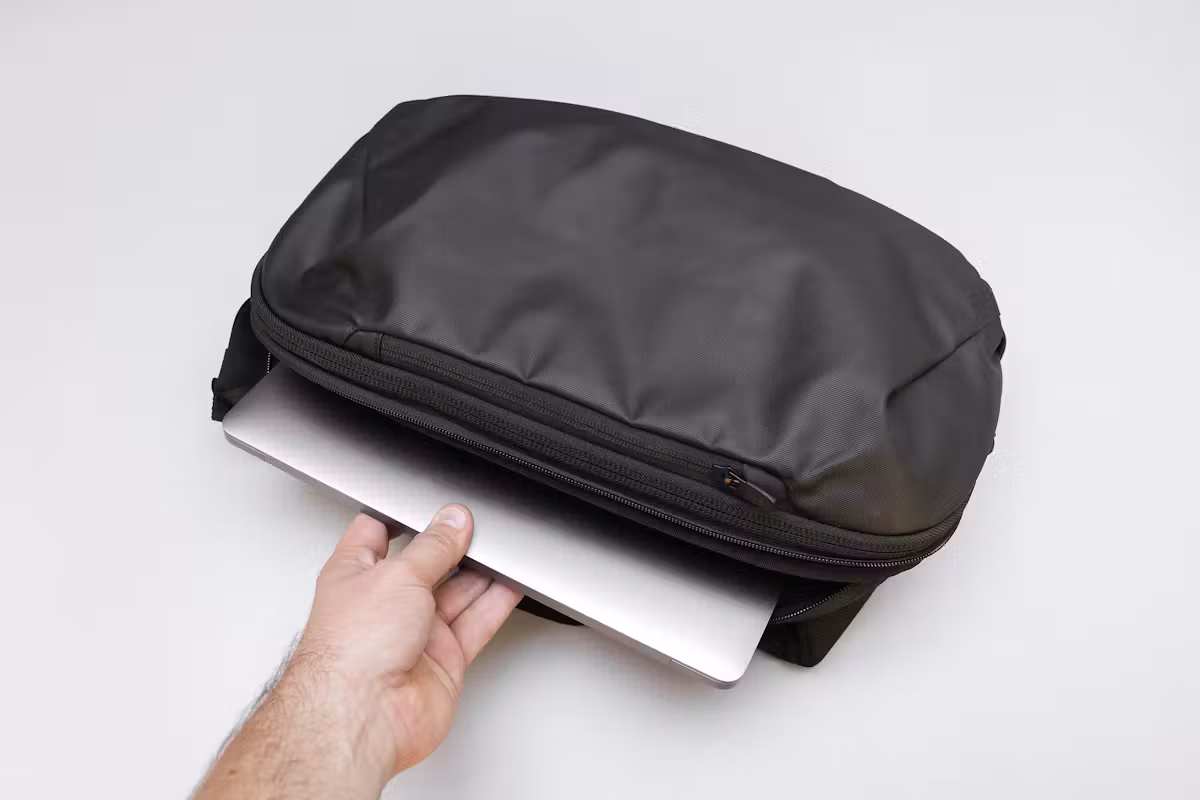 Aer Tech Sling 2 笔记本电脑隔层 Aer Tech Sling 2 笔记本电脑隔层
