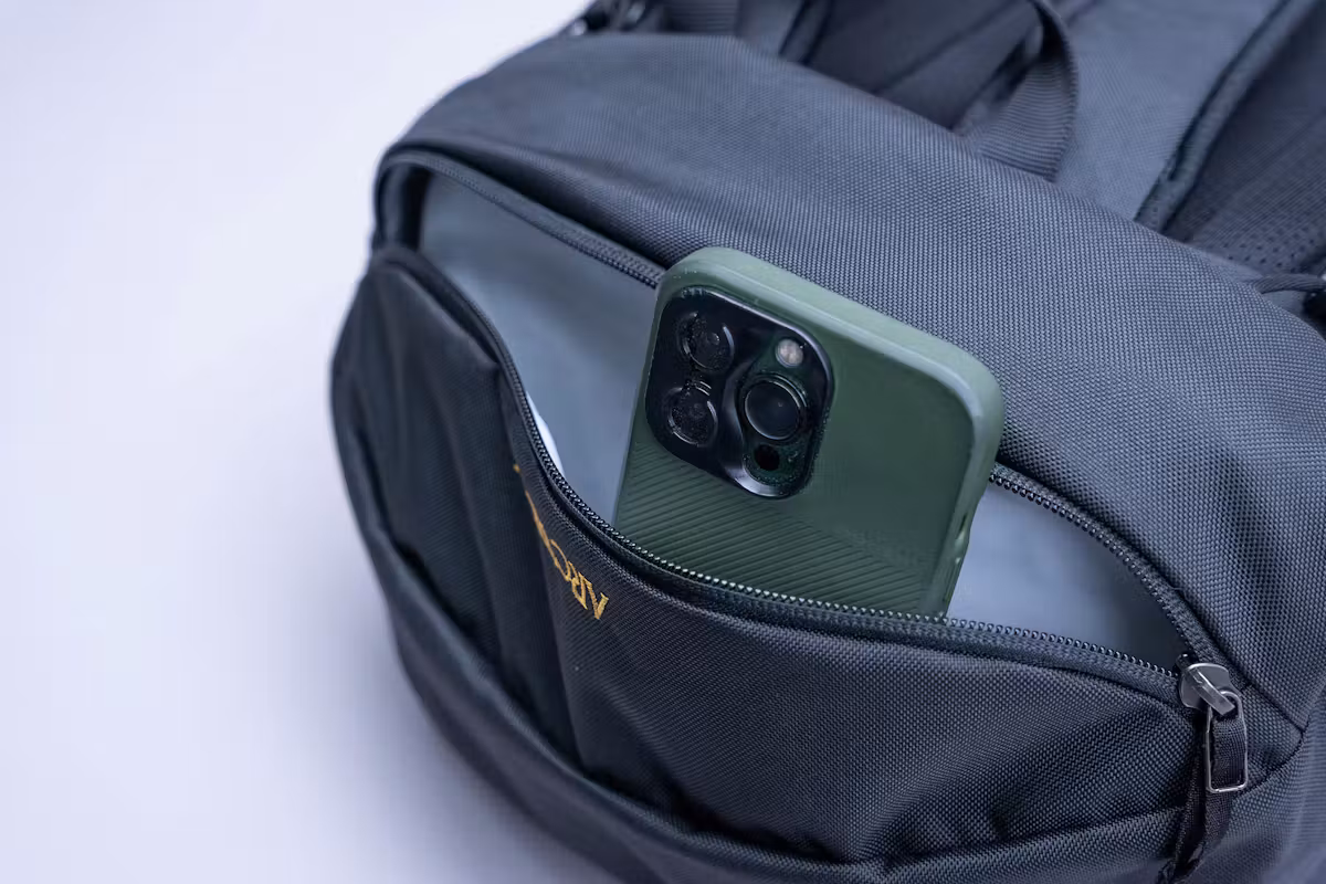 Arc'teryx Mantis 30 背包手机 Arc'teryx Mantis 30 背包手机