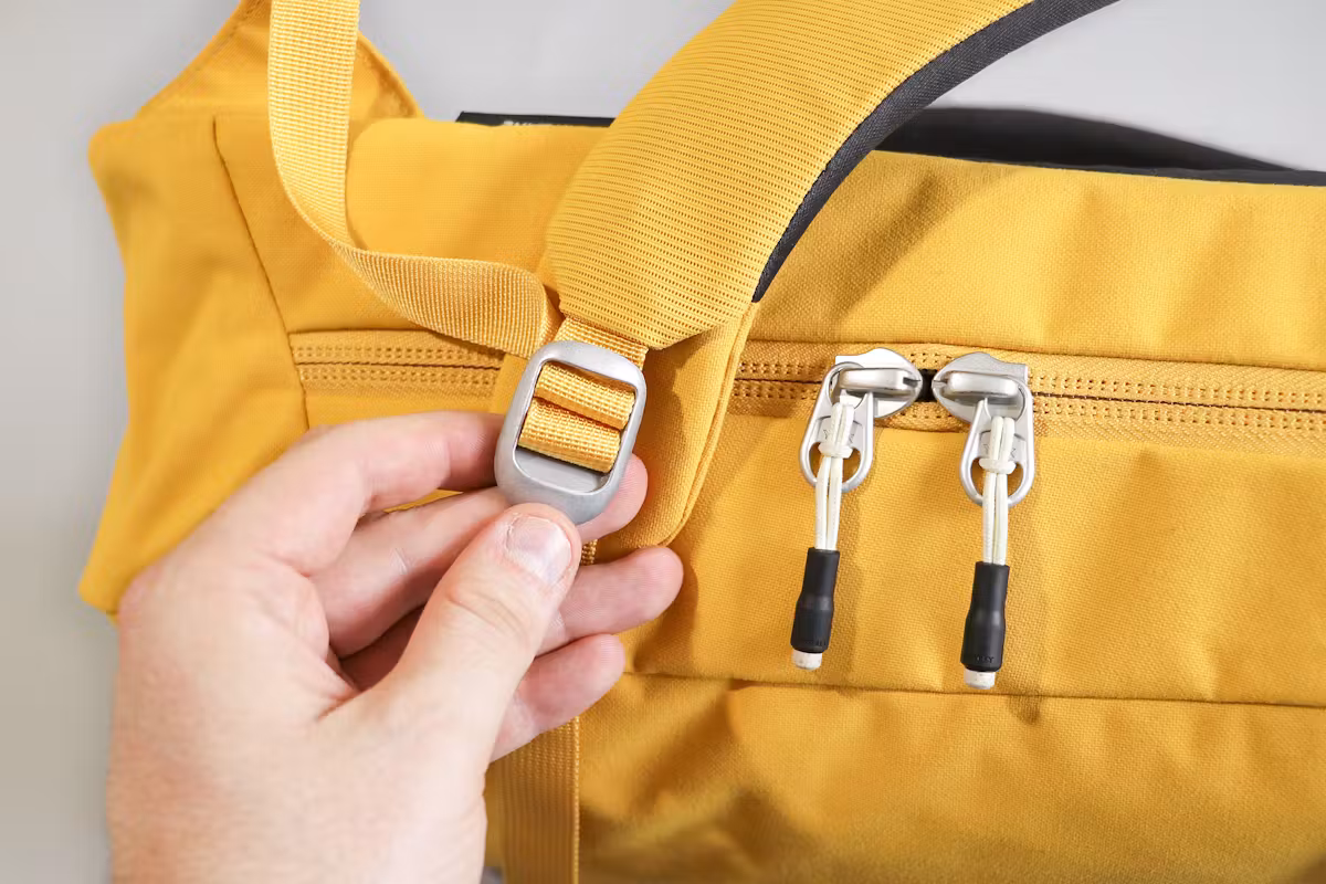 Osprey Arcane Large Day Pack (V2) 日用背包拉链和五金件