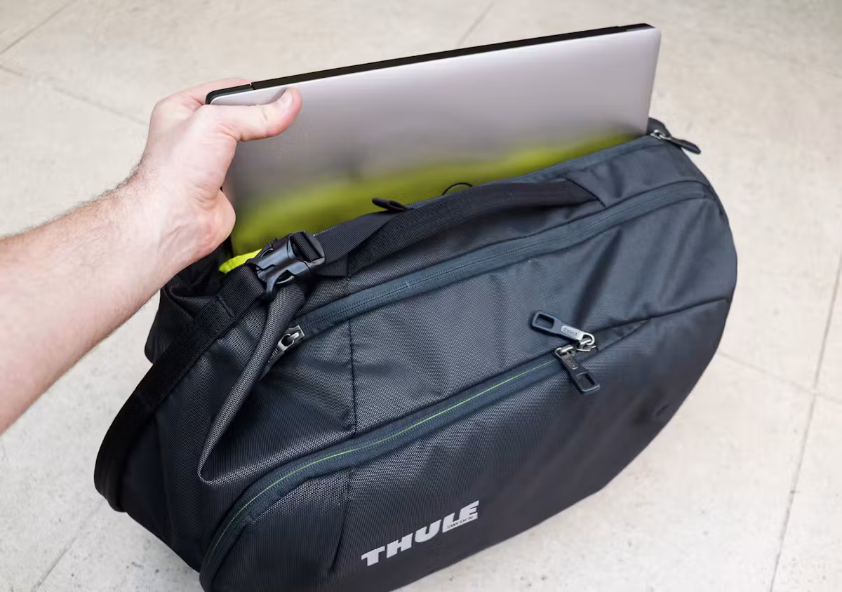 Thule Subterra 34L 笔记本电脑隔层 Thule Subterra 34L 笔记本电脑隔层