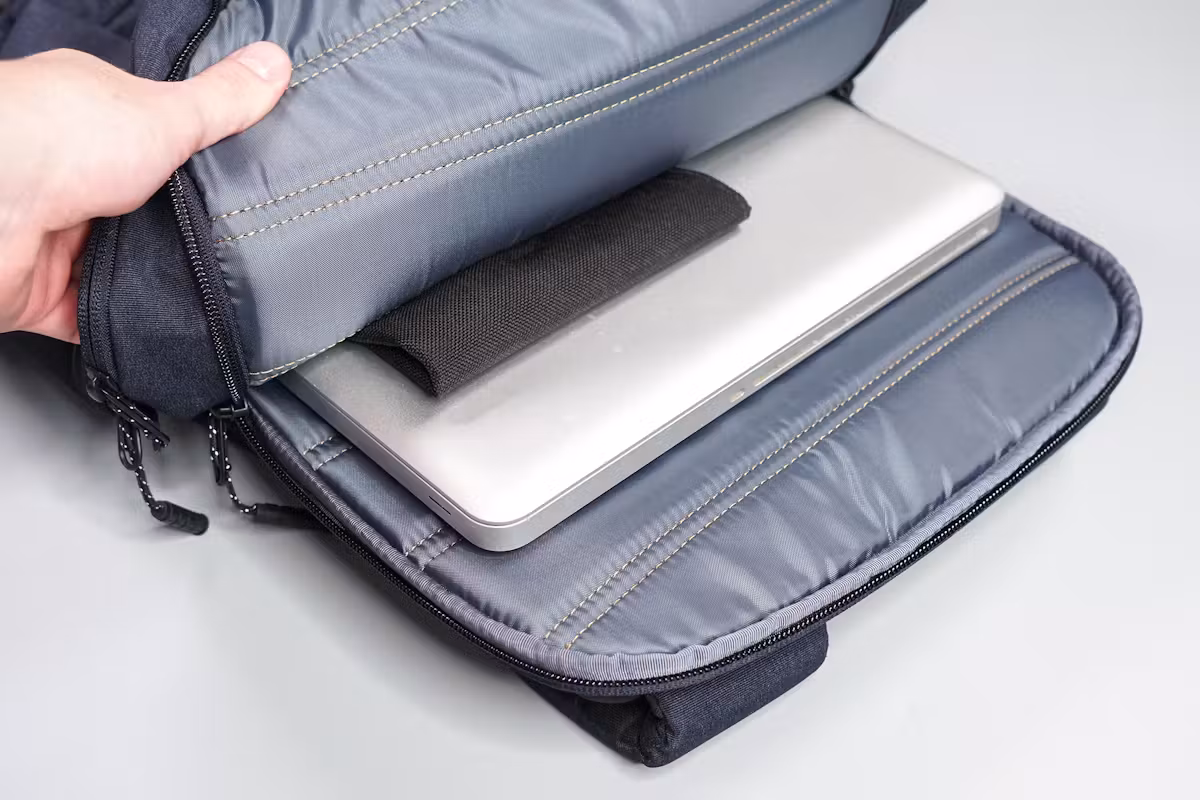 Timbuk2 Authority 笔记本电脑背包 笔记本电脑隔层 Timbuk2 Authority 笔记本电脑背包 笔记本电脑隔层