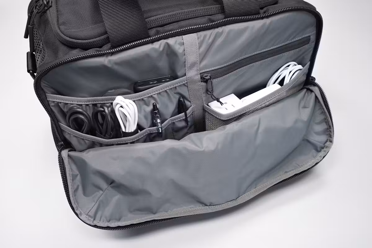 Aer Gym Duffel 3 技术收纳