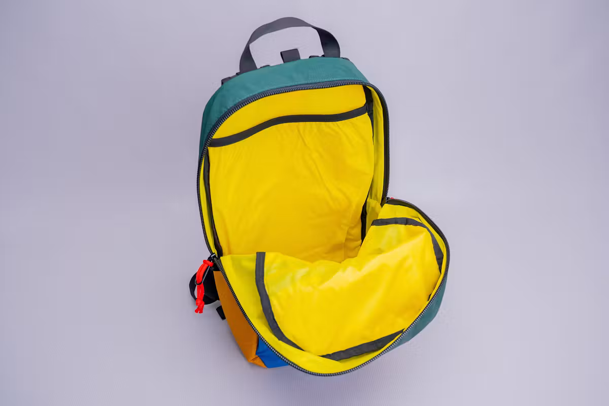 Topo Designs 轻型背包内部空置 Topo Designs 轻型背包内部空置