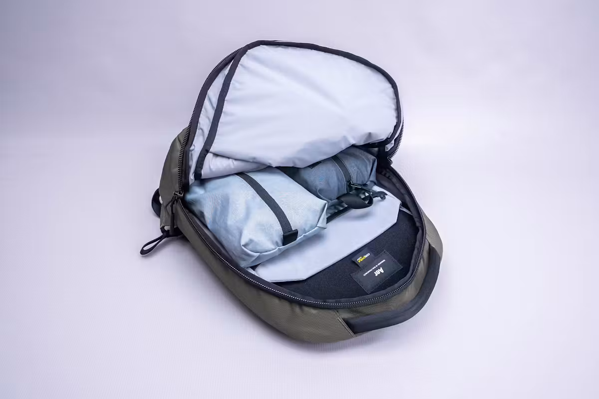 Aer Pro Pack 超薄收纳袋 Aer Pro Pack 超薄收纳袋