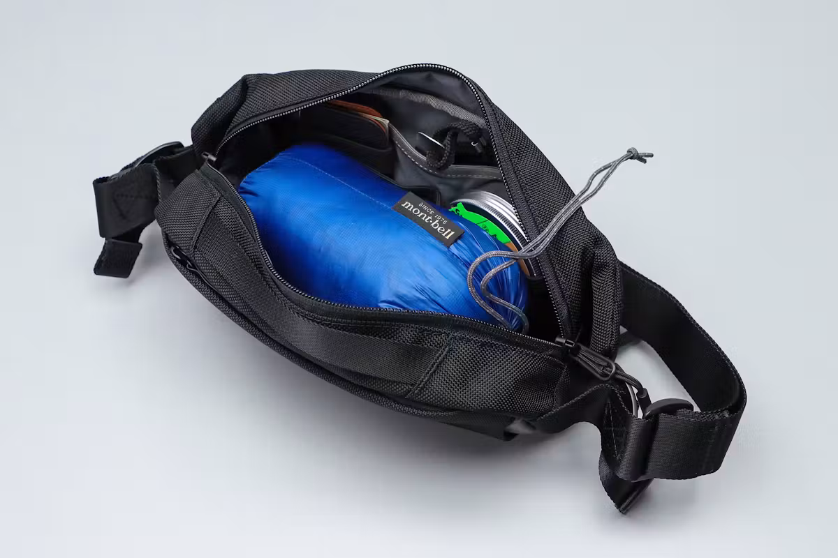 Aer City Sling 2 主隔层可装外套