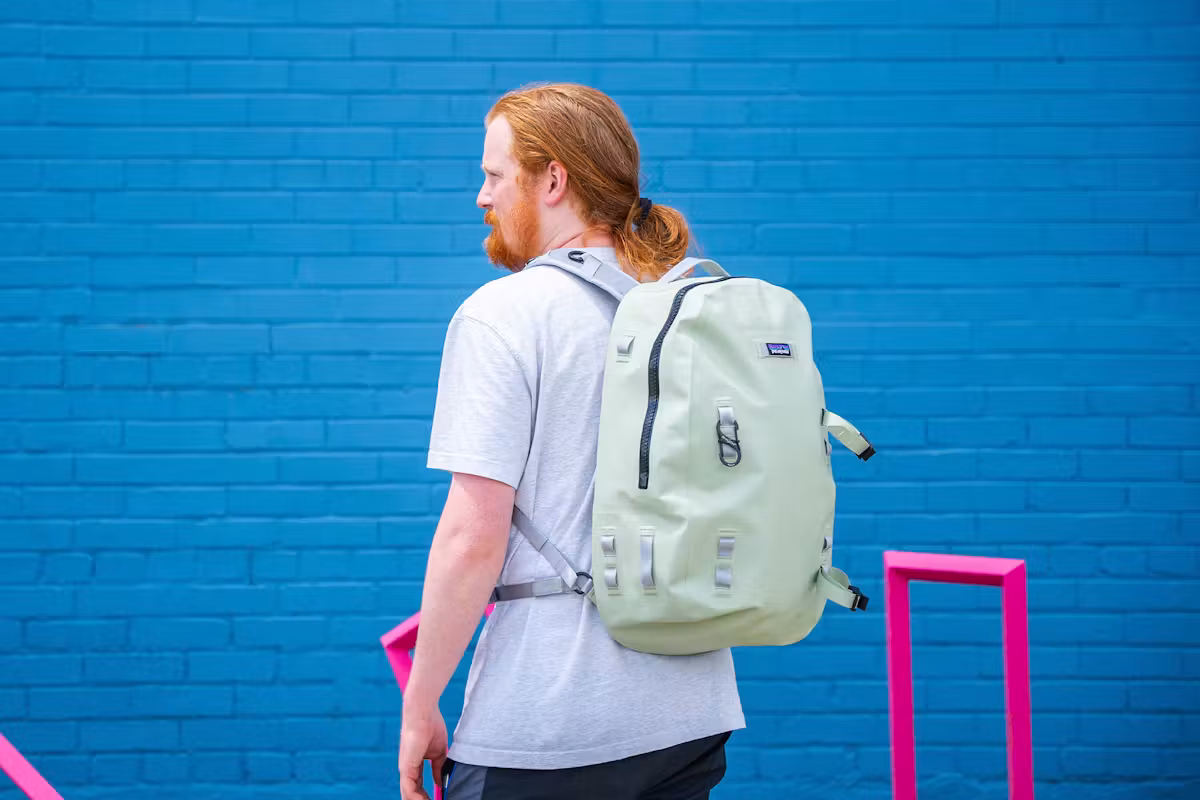 Patagonia Guidewater 背包 29L 侧面轮廓 Patagonia Guidewater 背包 29L 侧面轮廓
