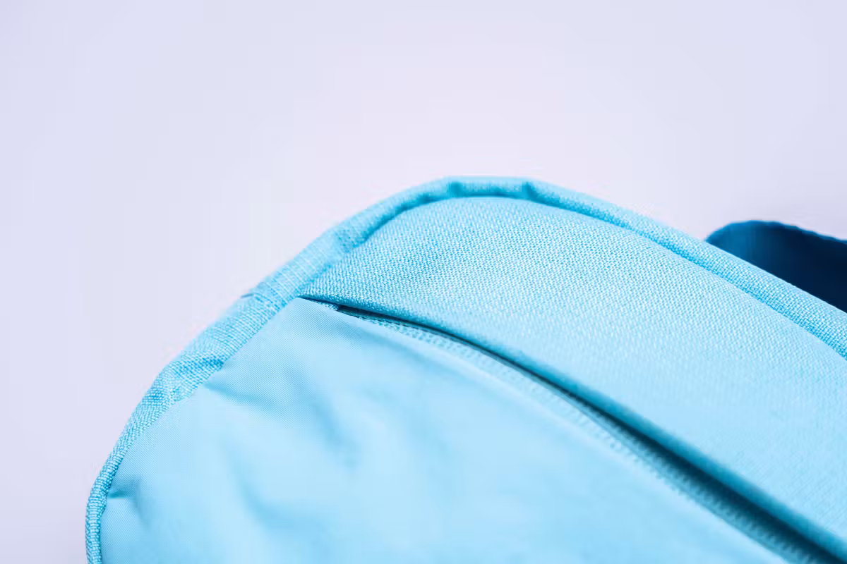 The North Face Isabella 腰包材质