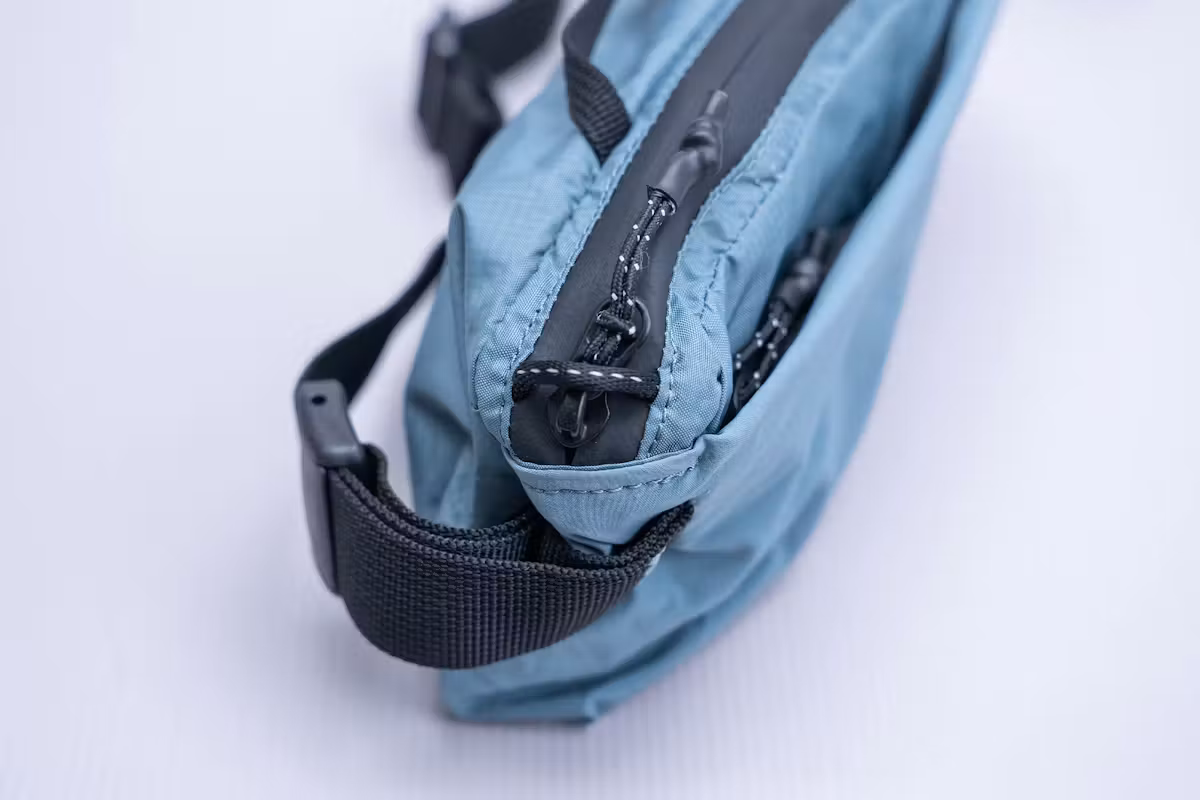 Matador Refraction 可折叠斜挎包拉链环 Matador Refraction 可折叠斜挎包拉链环