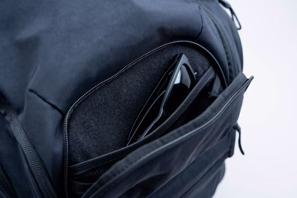 Thule Paramount (27升) 眼镜袋