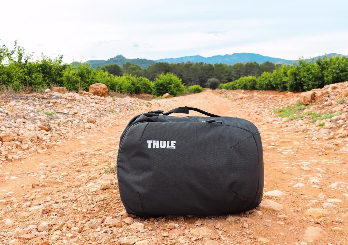 Thule Subterra 34L 侧把手 Thule Subterra 34L 侧把手