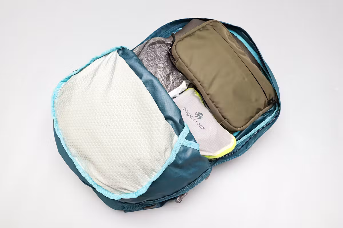 Osprey Daylite 旅行包马蹄形开口 Osprey Daylite 旅行包马蹄形开口