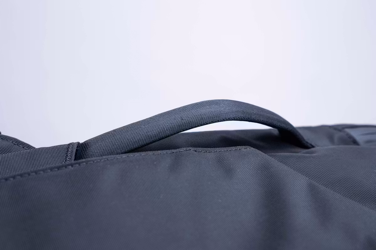 Aer Pro Pack 24L 侧提手 Aer Pro Pack 24L 侧提手
