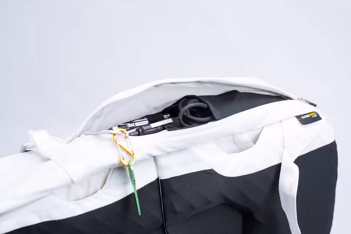 CamelBak ATP 20 背包侧袋