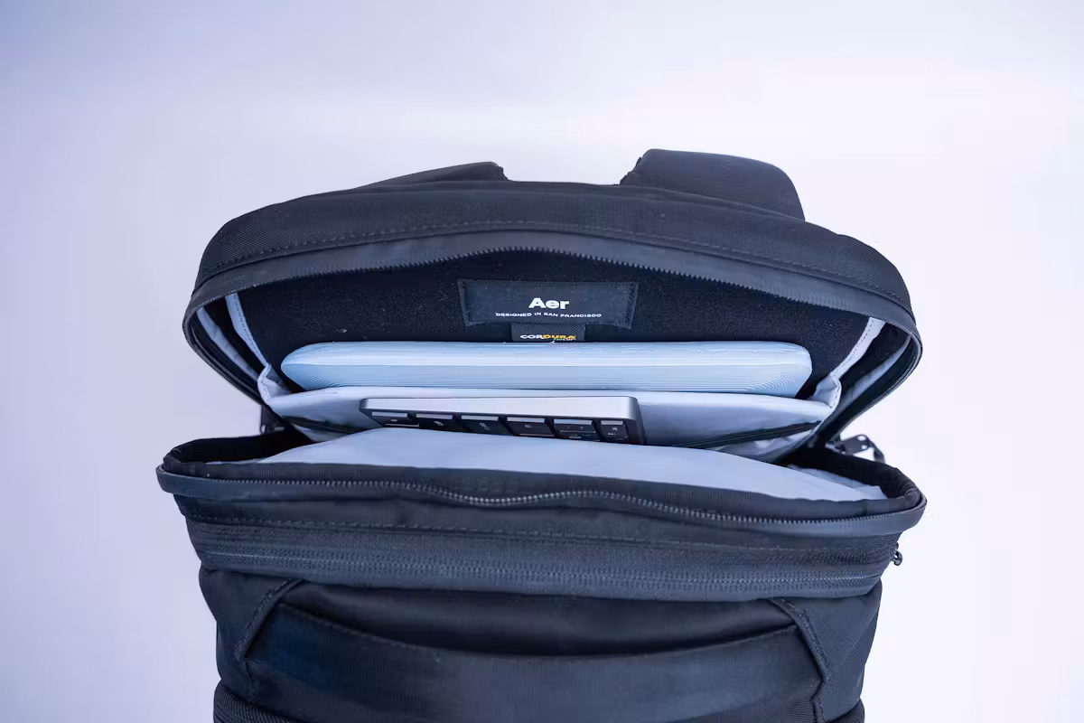 Aer Pro Pack 20L 笔记本电脑隔层