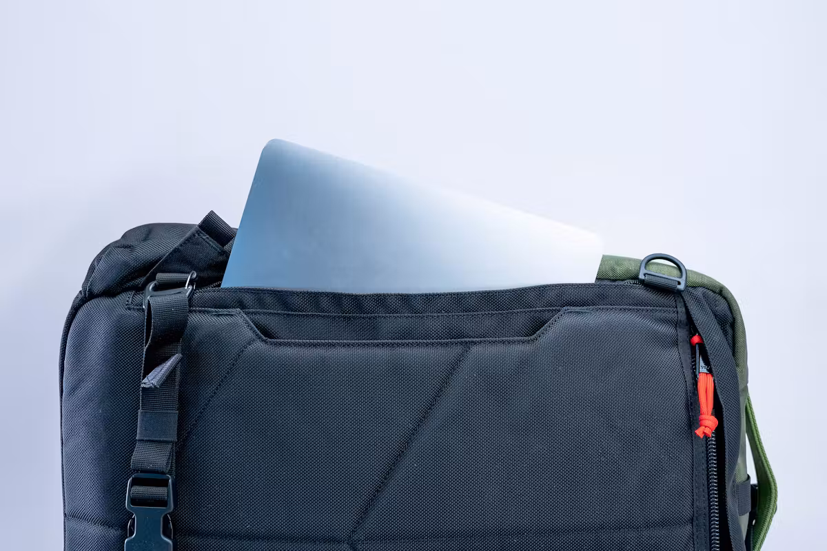 Topo Designs Global Travel Bag 30L 旅行背包笔记本电脑隔层 Topo Designs Global Travel Bag 30L 旅行背包笔记本电脑隔层