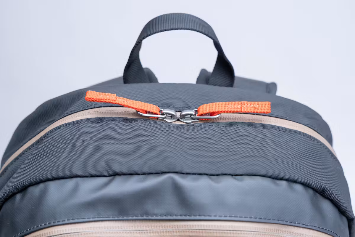Cotopaxi Vaya 18L 背包(Cada Dia)拉链 Cotopaxi Vaya 18L 背包(Cada Dia)拉链