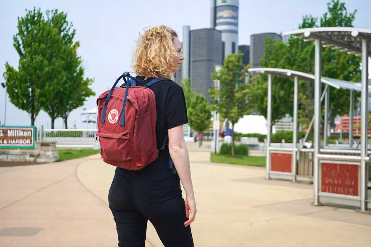 Fjallraven Kanken 13 英寸笔记本电脑背包,密歇根州底特律 Fjallraven Kanken 13 英寸笔记本电脑背包,密歇根州底特律