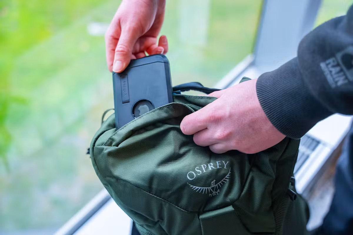 Osprey Farpoint:Fairview 旅行日用背包使用中 Osprey Farpoint:Fairview 旅行日用背包使用中
