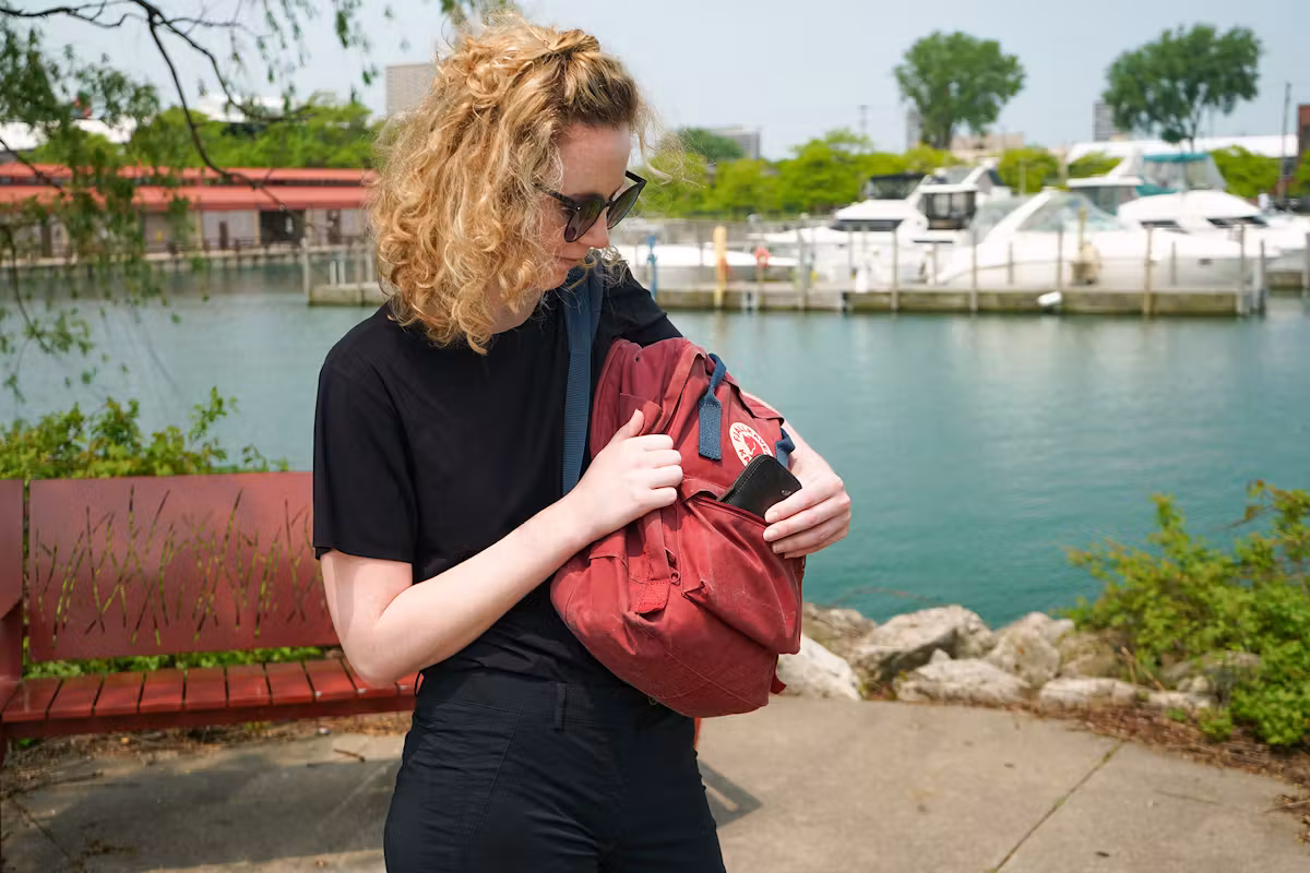 Fjallraven Kanken 13英寸笔记本电脑背包正面快速取物口袋 Fjallraven Kanken 13英寸笔记本电脑背包正面快速取物口袋