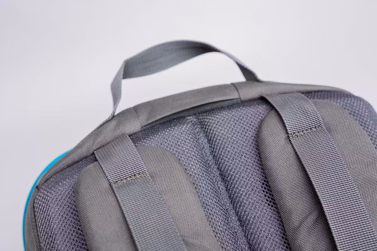 Kelty Asher 24 背包肩带细节