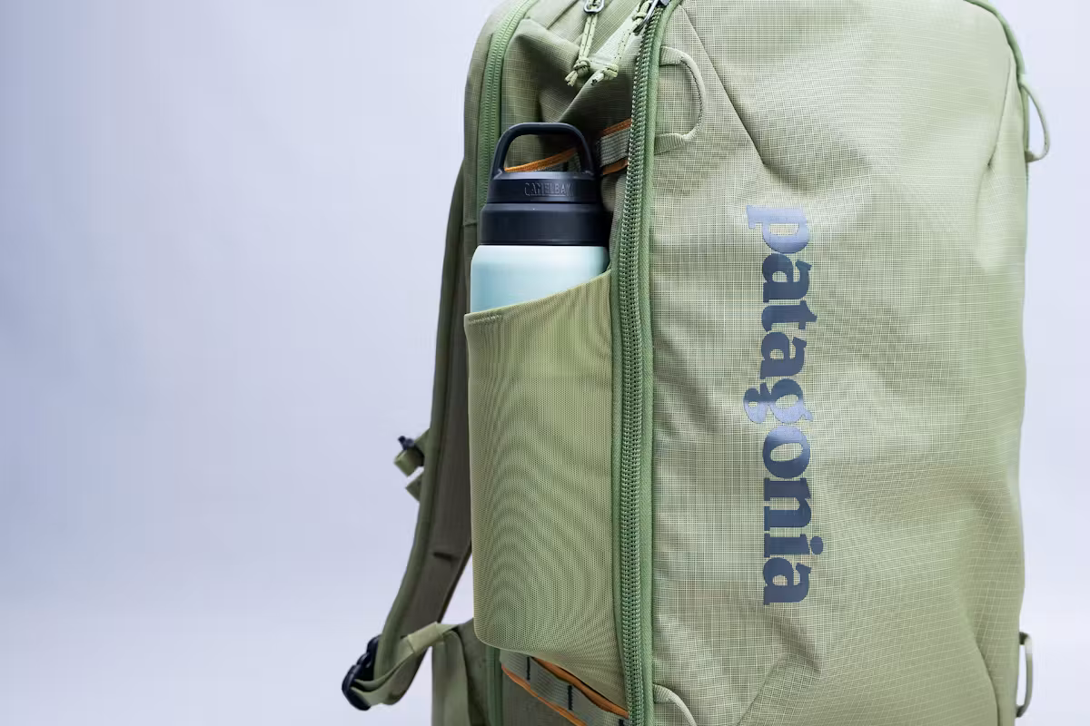 Patagonia Black Hole Mini MLC 30L 水瓶口袋 Patagonia Black Hole Mini MLC 30L 水瓶口袋