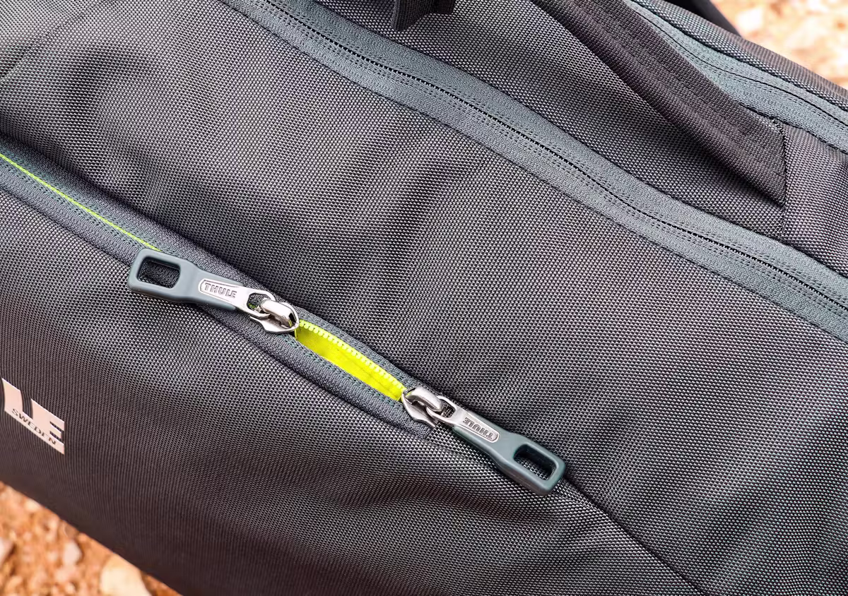 Thule Subterra YKK拉链 Thule Subterra YKK拉链