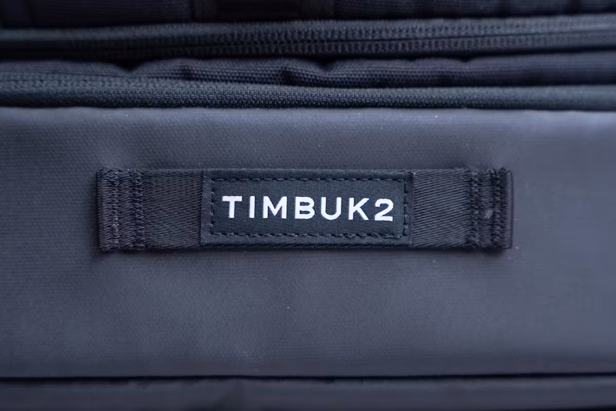 Timbuk2 Wingman 旅行背包/行李袋品牌标识 Timbuk2 Wingman 旅行背包/行李袋品牌标识