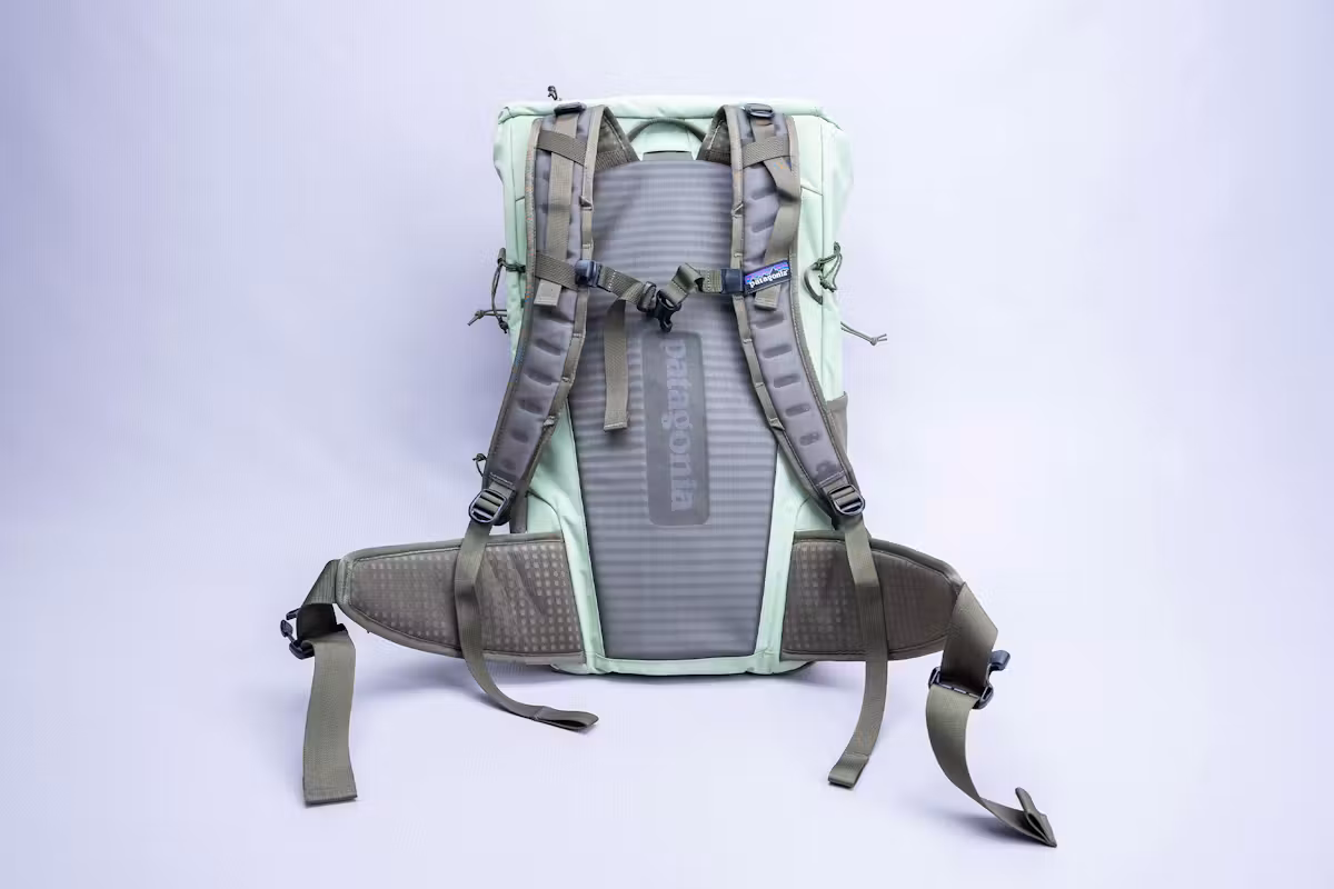 Patagonia Altvia 36升背包背负系统