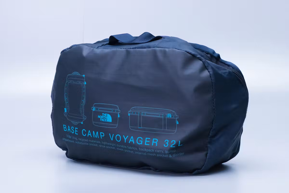 The North Face Base Camp Voyager 32L 压缩包 The North Face Base Camp Voyager 32L 压缩包