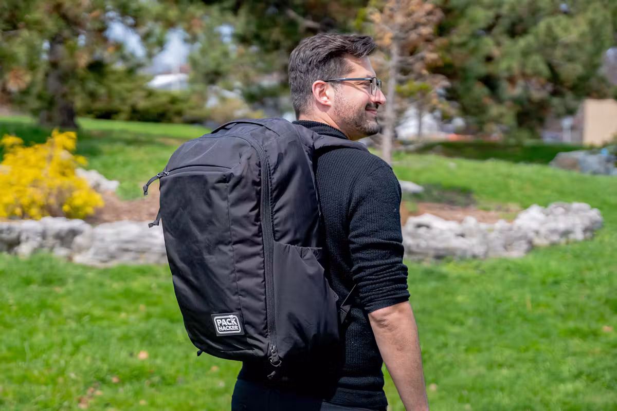 EVERGOODS Civic 旅行包 35L (CTB35) 侧面 EVERGOODS Civic 旅行包 35L (CTB35) 侧面