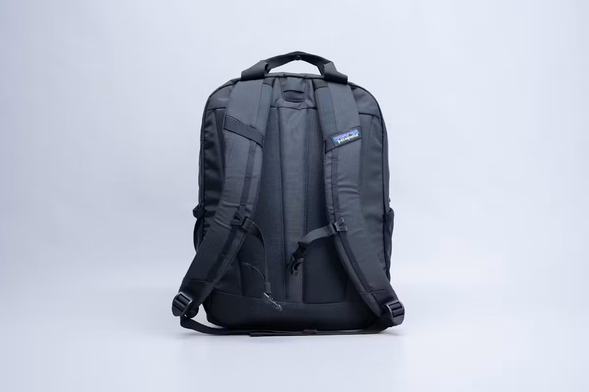 Patagonia Atom 手提包背面