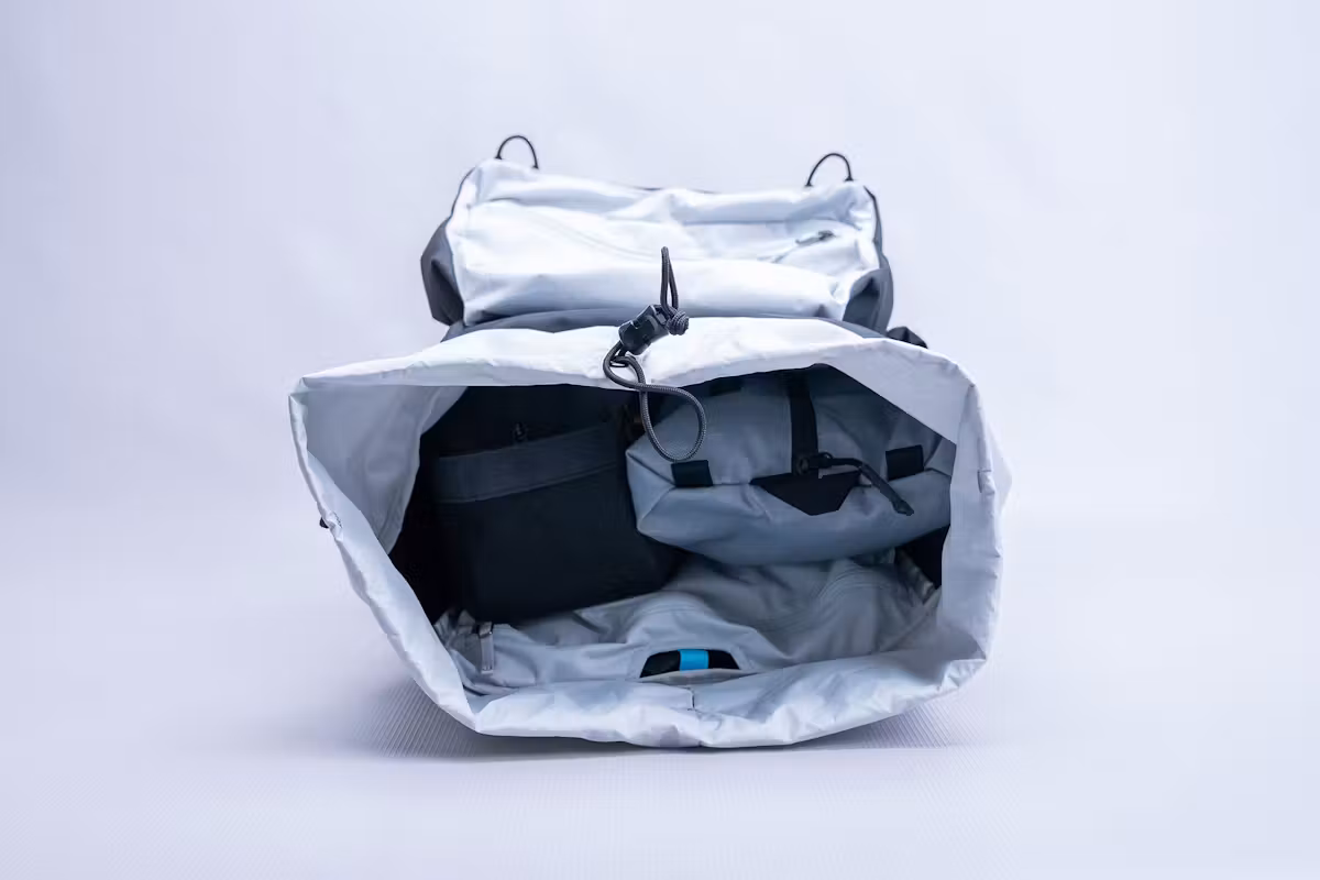 Arc'teryx Mantis 30 背包满置状态 Arc'teryx Mantis 30 背包满置状态