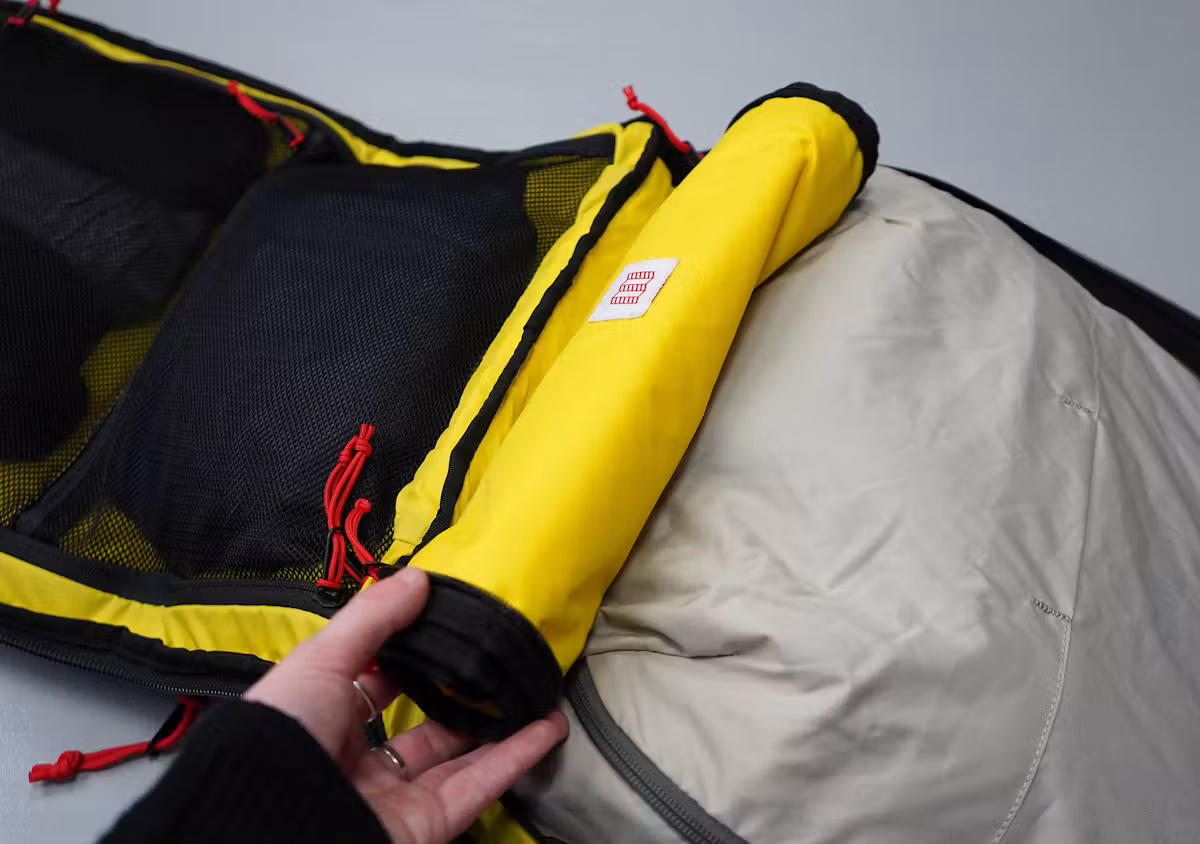 Topo Designs 40升旅行包卷帘式隔层 Topo Designs 40升旅行包卷帘式隔层