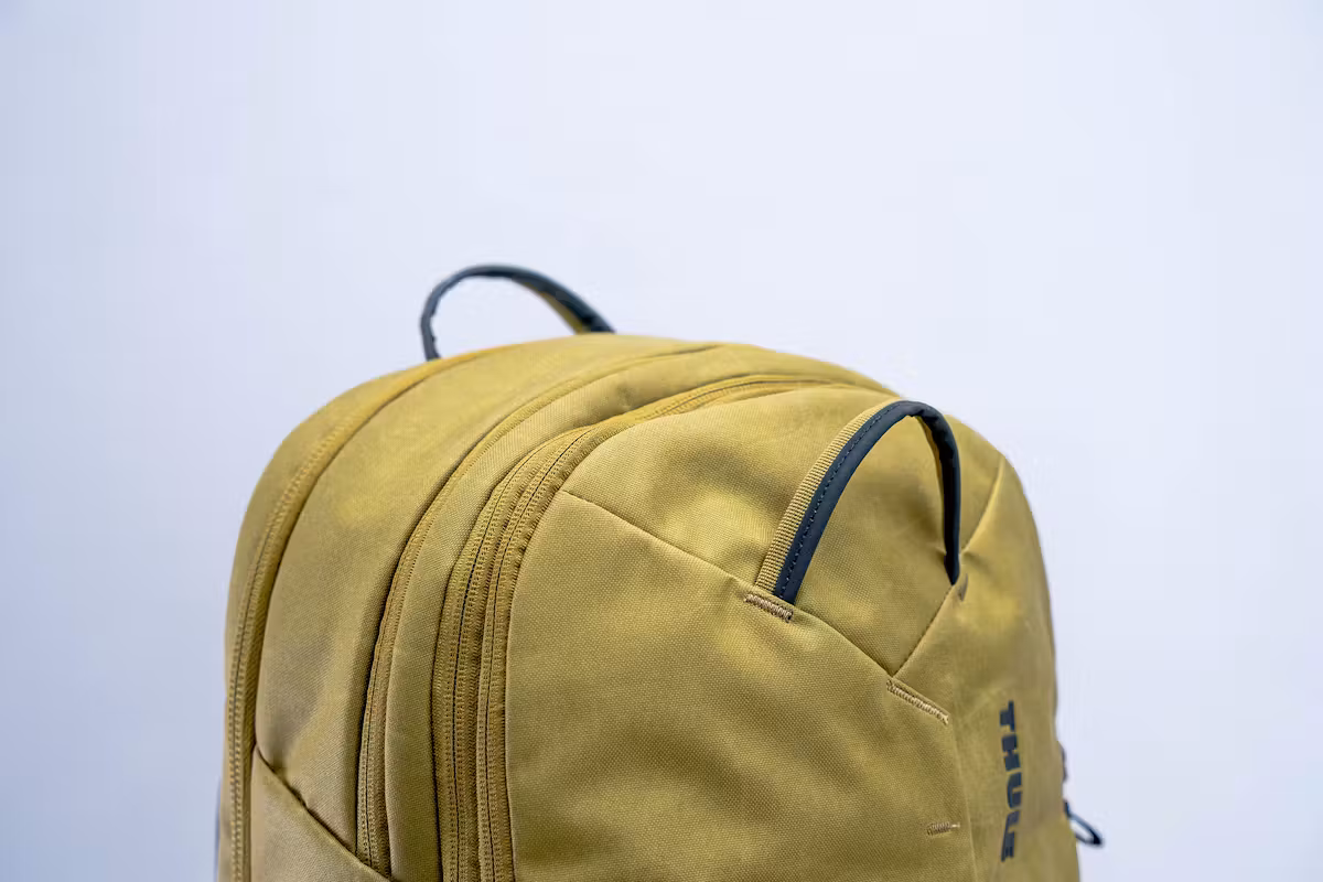 Thule Aion 28L 背包顶部提手 Thule Aion 28L 背包顶部提手