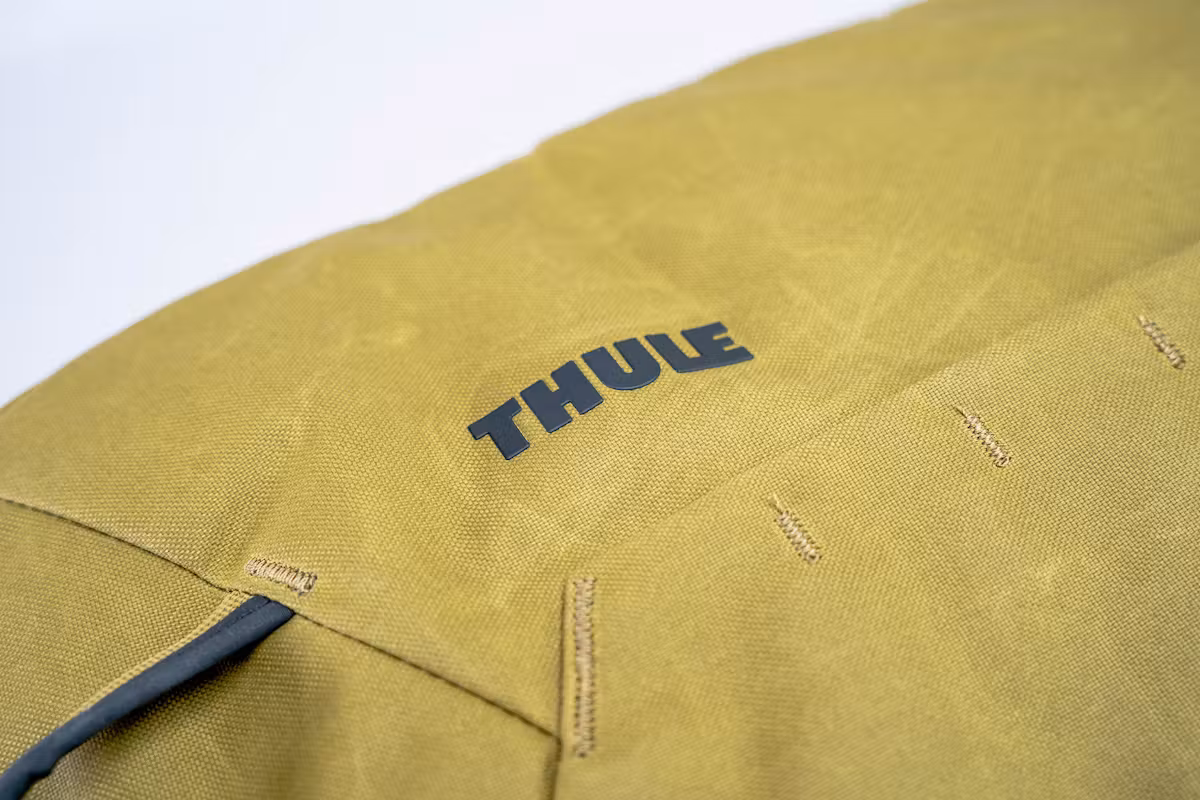 Thule Aion 28L 背包品牌标识 Thule Aion 28L 背包品牌标识