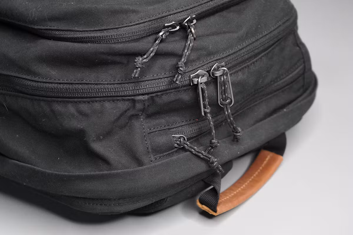 Fjallraven Raven 28L 背包拉链
