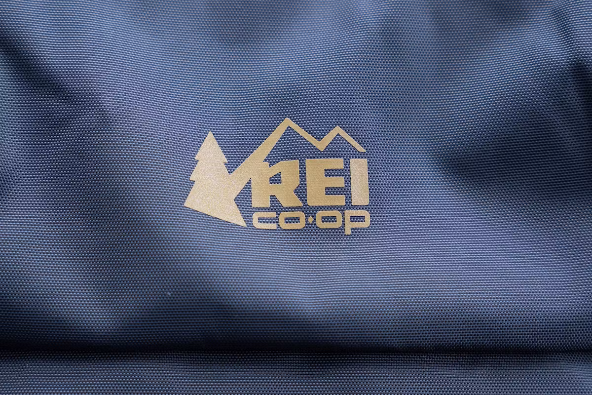 REI 通勤包标志 REI 通勤包标志