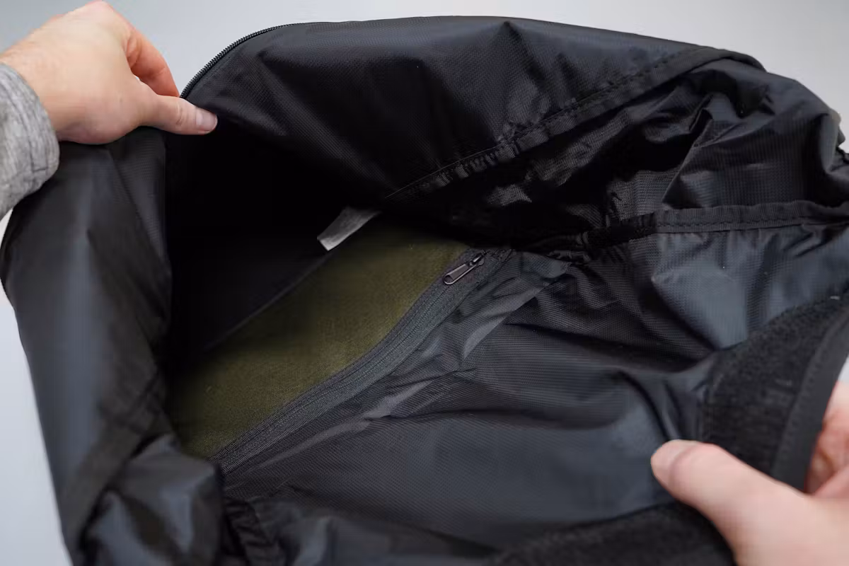 Timbuk2 Tech Roll Top 背包主隔层 Timbuk2 Tech Roll Top 背包主隔层