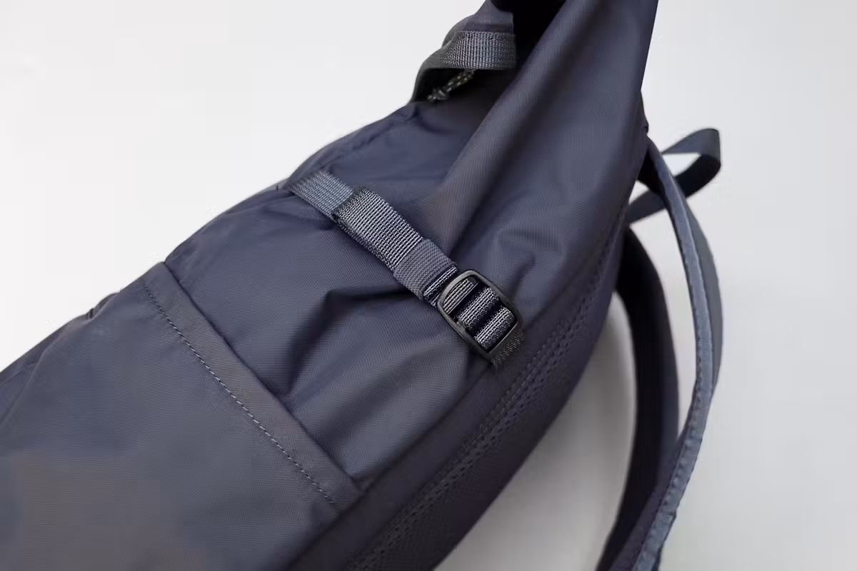 Fjallraven High Coast Foldsack 24 压缩带 Fjallraven High Coast Foldsack 24 压缩带