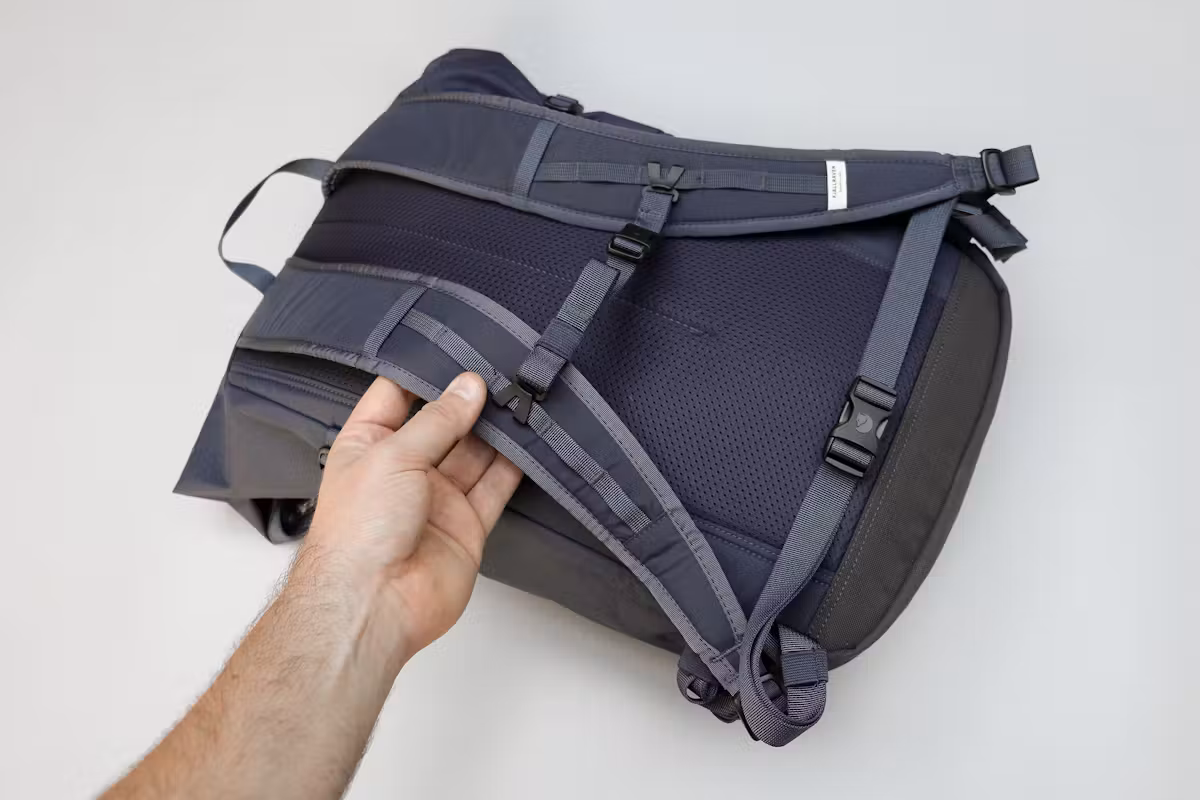 Fjallraven High Coast Foldsack 24 背负系统 Fjallraven High Coast Foldsack 24 背负系统