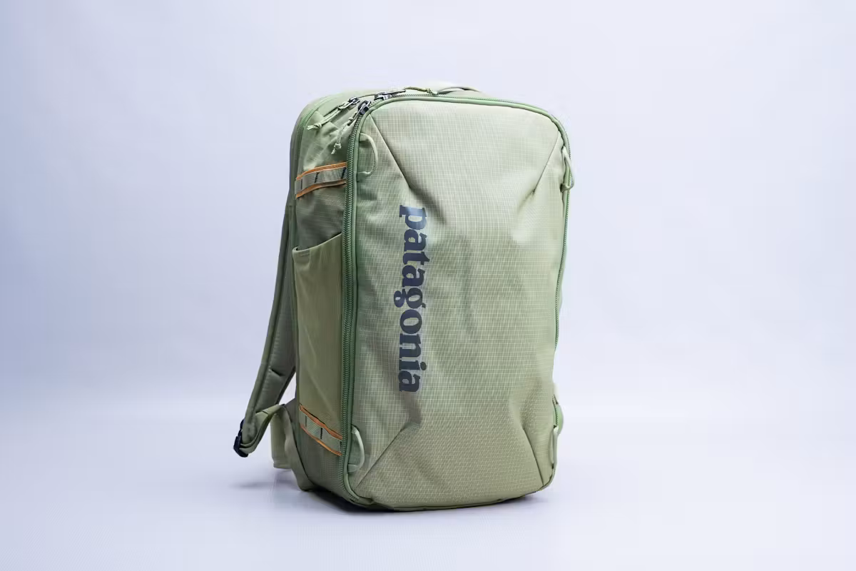 Patagonia Black Hole Mini MLC 30L 在工作室 Patagonia Black Hole Mini MLC 30L 在工作室