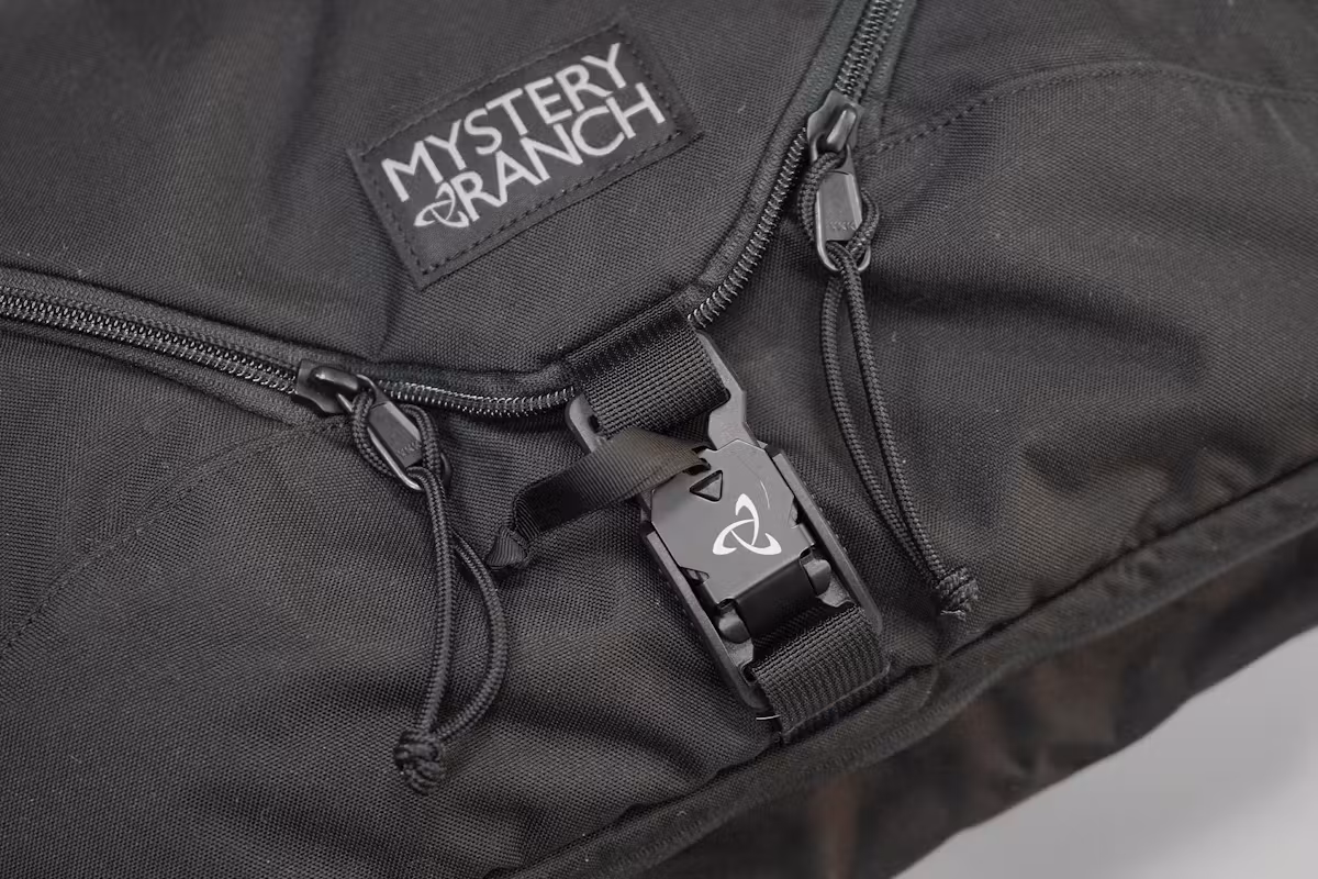 Mystery Ranch 三用公文包可扩展扣 Mystery Ranch 三用公文包可扩展扣
