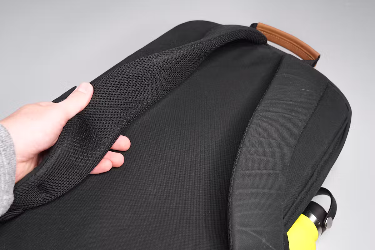 Fjallraven Raven 28L 背包肩带