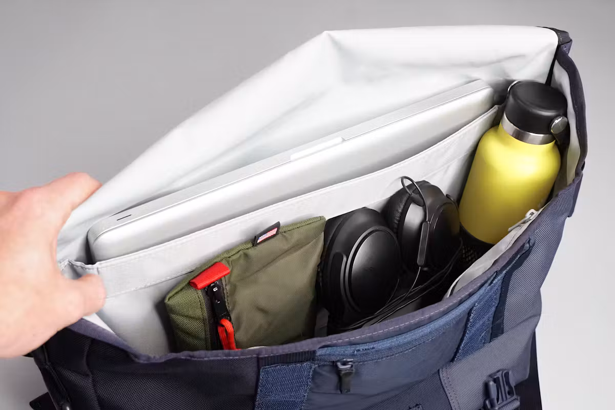Timbuk2 经典斜挎包主隔层
